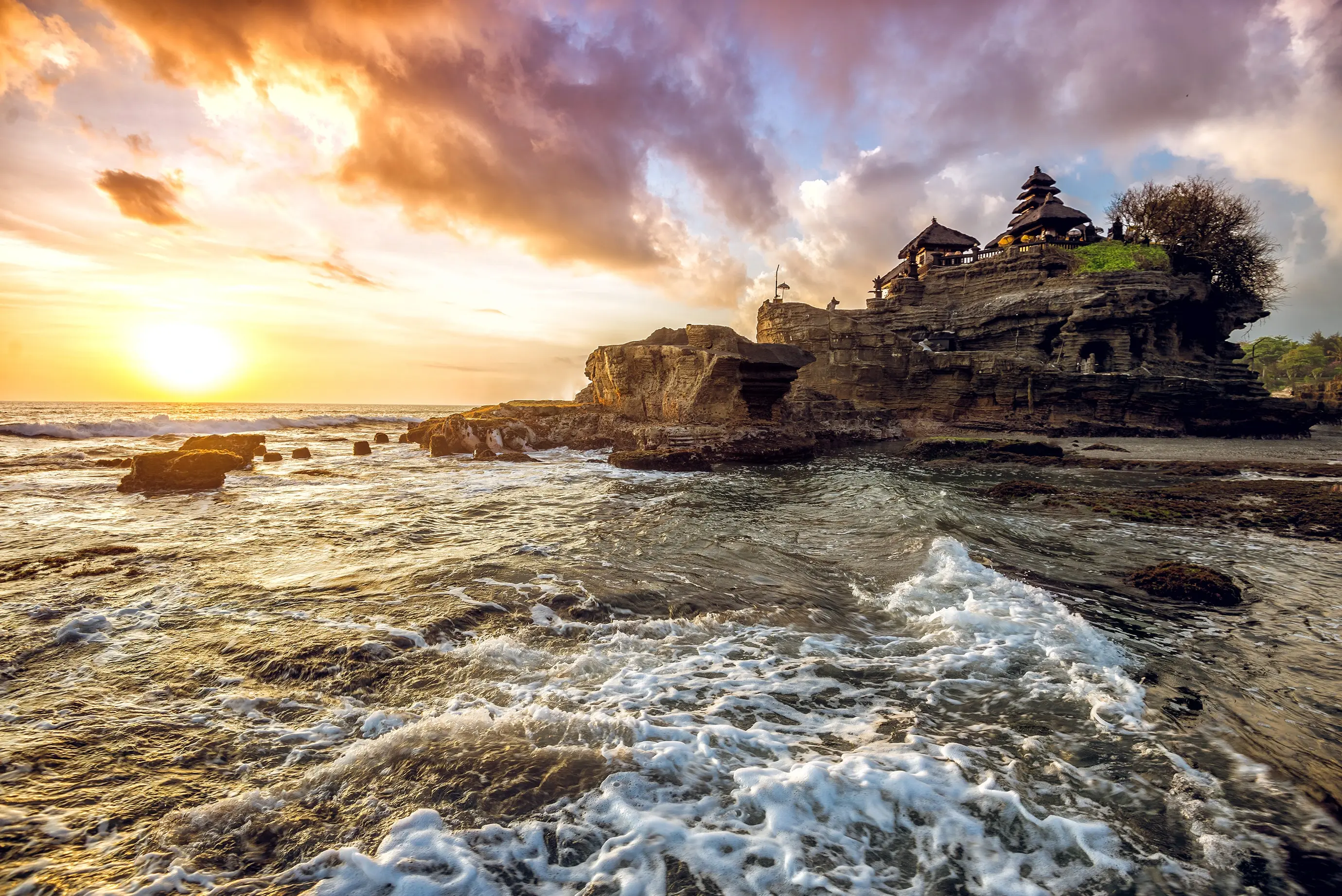 A Journey through Bali & Lombok: From Temples to Tropical Shores